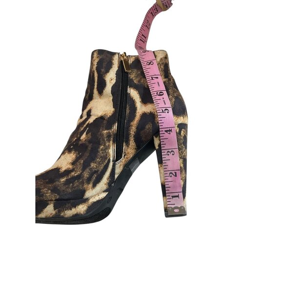Leopard Print Chunky Heel Ankle Boots By Bamboo  Size 9  Faux Suede  Side Zip Cl - Picture 4 of 12